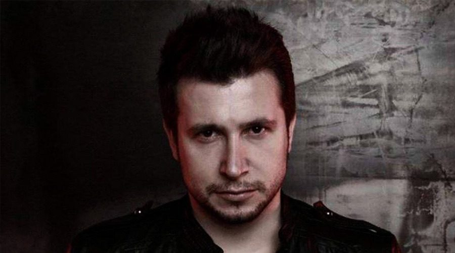Şarkıcı Levent Dörter, sağlık sorunu yaşayan annesine donör arıyor