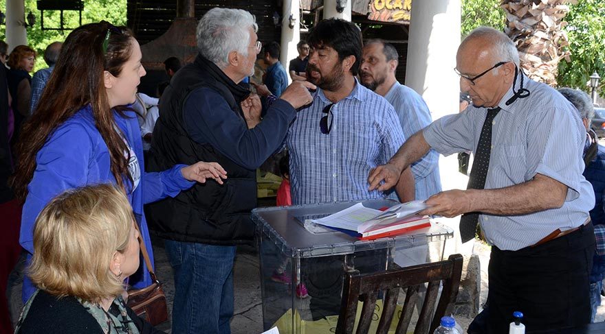 Salih Kalyon, sandık başında tartışmaya girdi