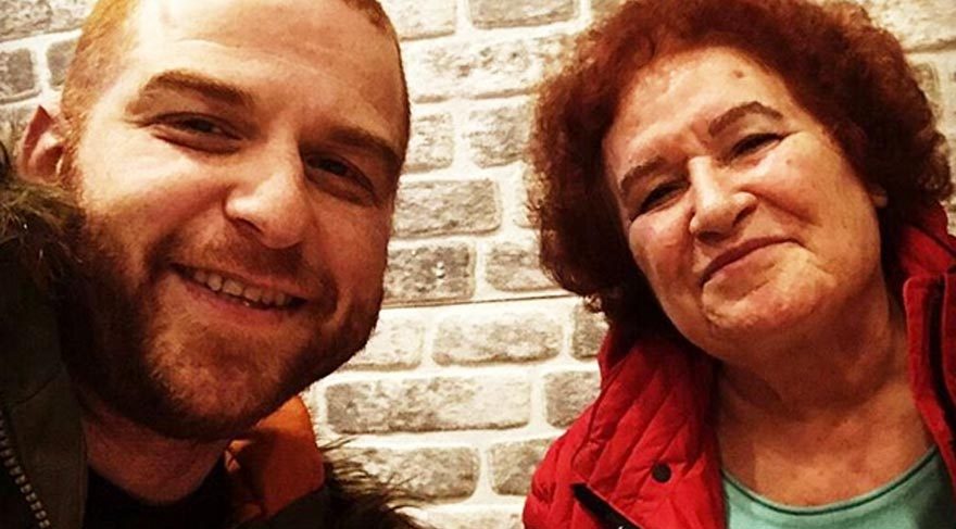 Selda Bağcan imzayı attı