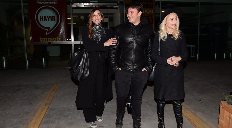 Sema Şimşek, yanındaki erkeği muhabirlere tanıttı