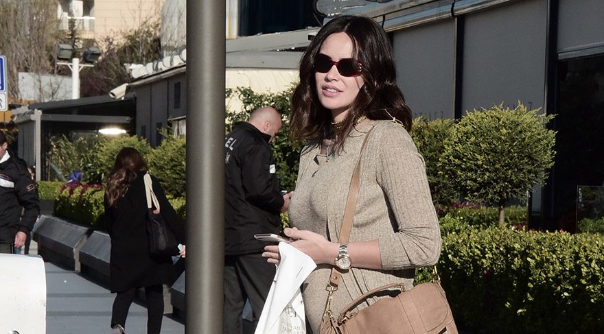 Zeynep Demirel, hamilelikle ilgili açıklamalar yaptı