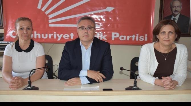 Uşak'ta CHP'liler Atatürk'e hakareti kınadı
