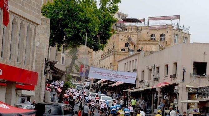 Uluslararası Medeniyetler Bisiklet Turu startı Mardin'den verildi