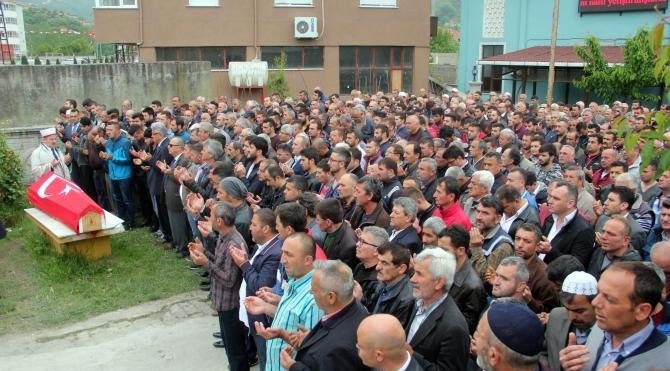 Antalya'da ölen iki madenci Zonguldak'ta toprağa verildi