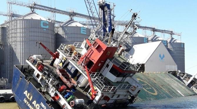 Bandırma’da batan gemide bulunan 12 ton yakıt tahliye edilecek