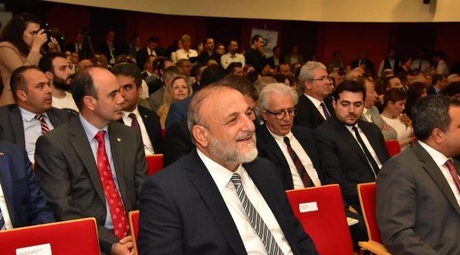 İzmir Ticaret Odası üyeleri ödüllerini aldı