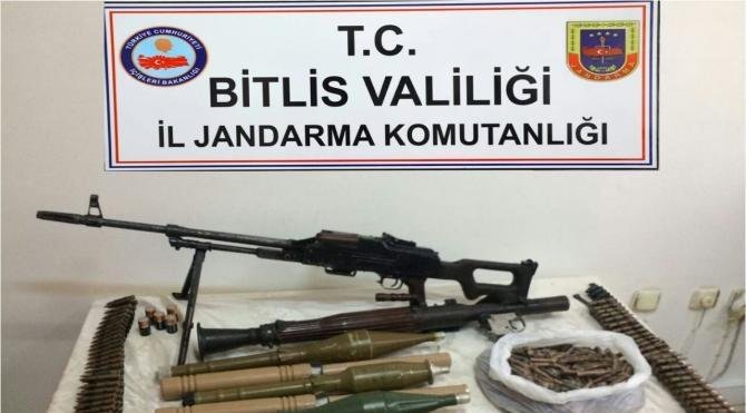 Güroymak’ta PKK'ya ait mühimmat deposu ele geçirildi