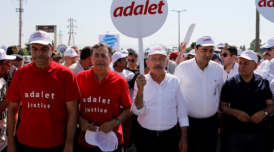 Basın özgürlüğü demokrasinin temelidir, bir gazetecinin dahi hapiste olması kabul edilemez