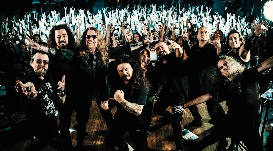 Pentagram 30’uncu yılını sahnede kutluyor