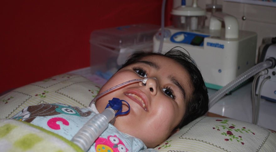 Müezzinoğlundan SMA hastalarına müjde Müezzinoğlundan SMA hastalarına müjde