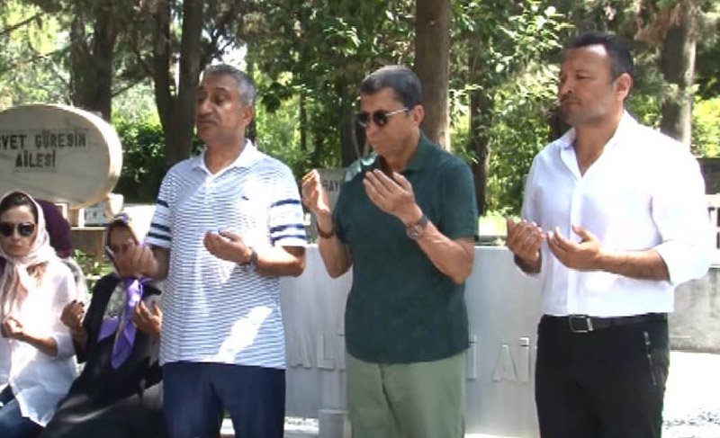 Sinemanın unutulmaz ismi Kemal Sunal mezarı başında anıldı