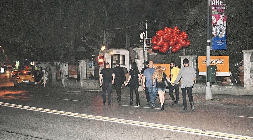 Görme engelli 50 vatandaş da Kılıçdaroğlu'na destek verdi.