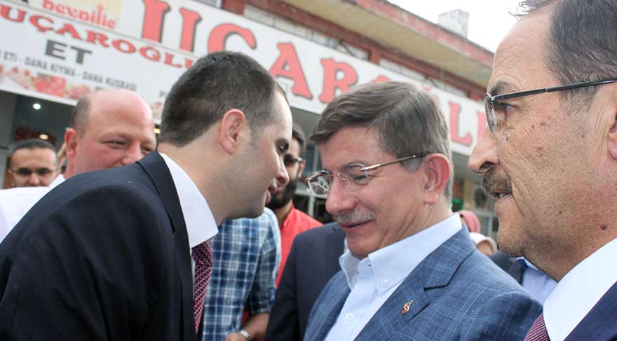 Minibüs takla attı: 2 ölü, 4 yaralı