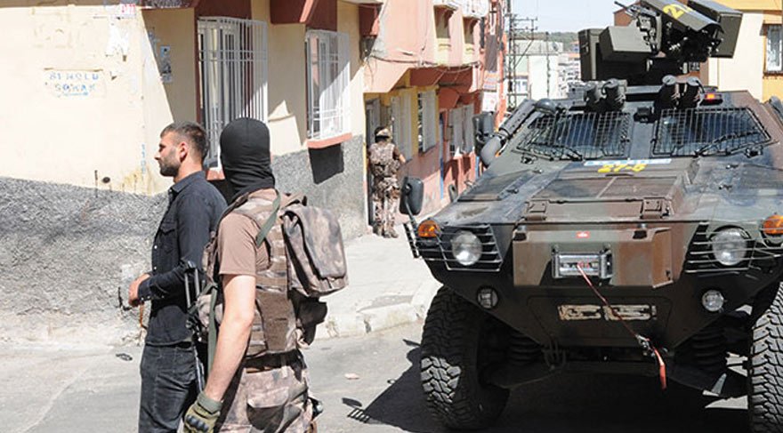 Bomba ihbarı polisi harekete geçirdi