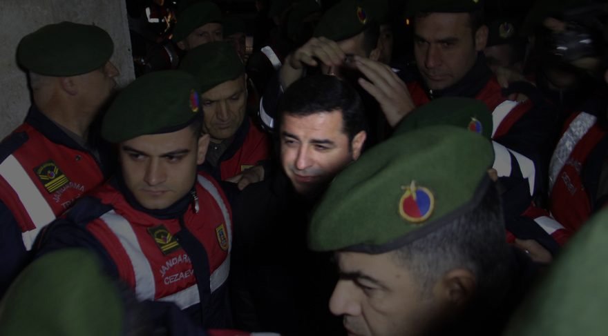 Kelepçe takılmasını reddeden Demirtaş duruşmaya katılmadı