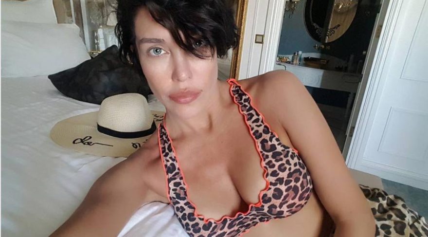 Deniz Akkaya’dan karpuzlu paylaşım