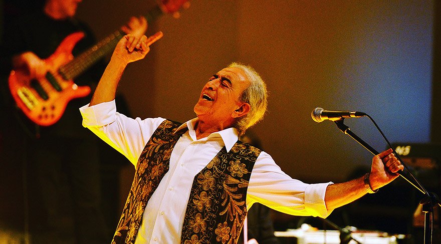 Edip Akbayram’dan ‘Güzel Günler Göreceğiz’ konserleri