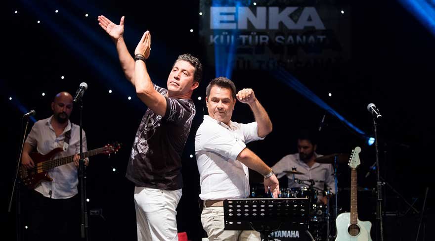 Bora Öztoprak ve Emre Kınay’den ‘Sezen şarkıları’