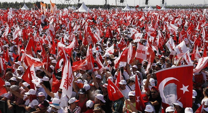 Adalet Mitingi’nde alan doldu taştı