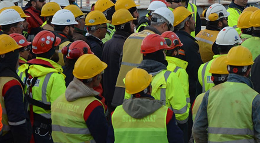 Yüzlerce işçi hastaneye kaldırıldı!