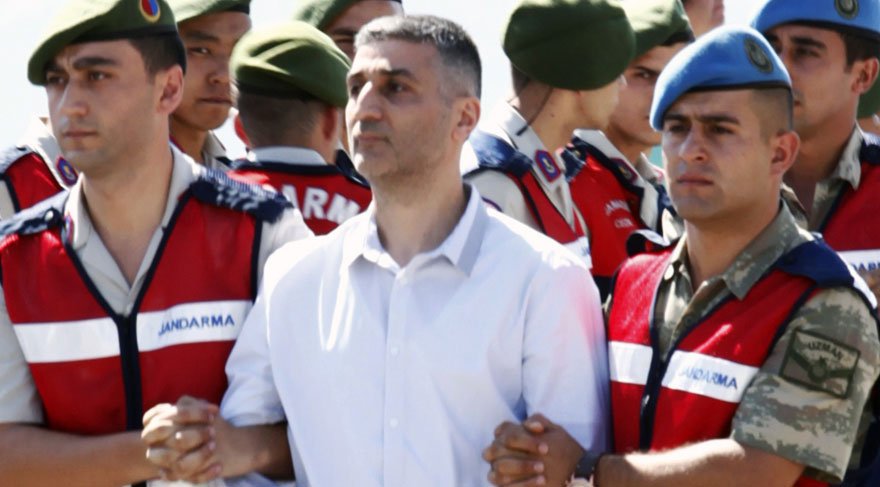 Gökhan Sönmezateş Adil Öksüz için 2 isim verdi