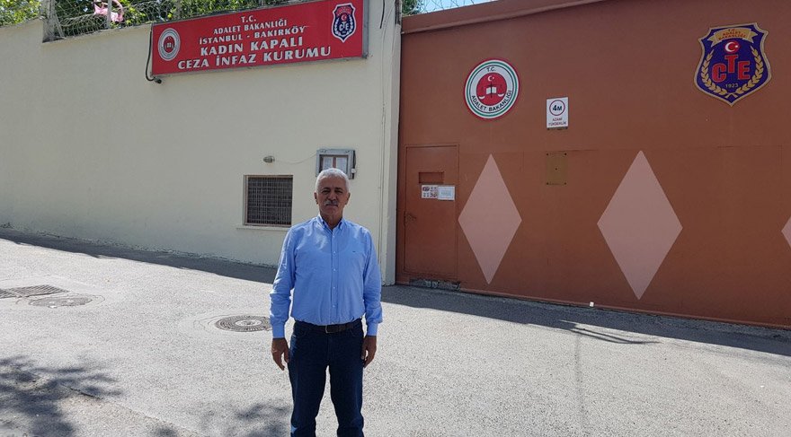CHP'li Özdiş, Bakırköy Cezaevi'ne giderek arkadaşımız Mediha Olgun'la görüştü.