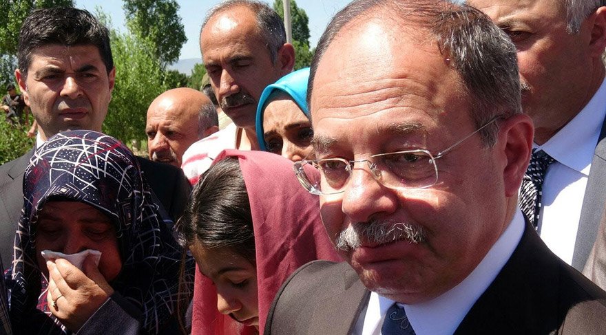 Bakan Akdağ gözyaşlarına hakim olamadı