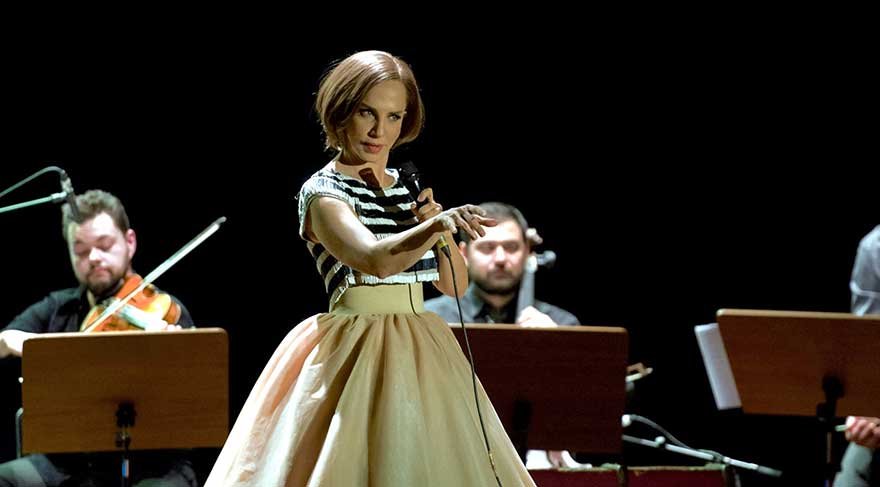 Sertab Erener’in Ege turnesi bitti, sırada Harbiye var