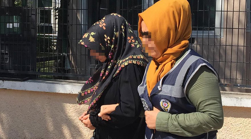Şiddet mağduru kadın eşini uyurken vurdu