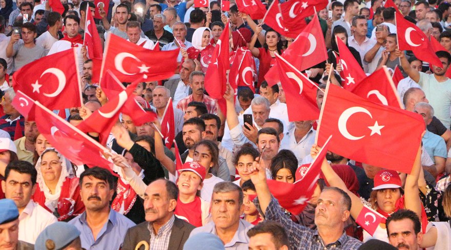 Şırnak’ta polis, asker ve vatandaşlar birlikte yürüdü