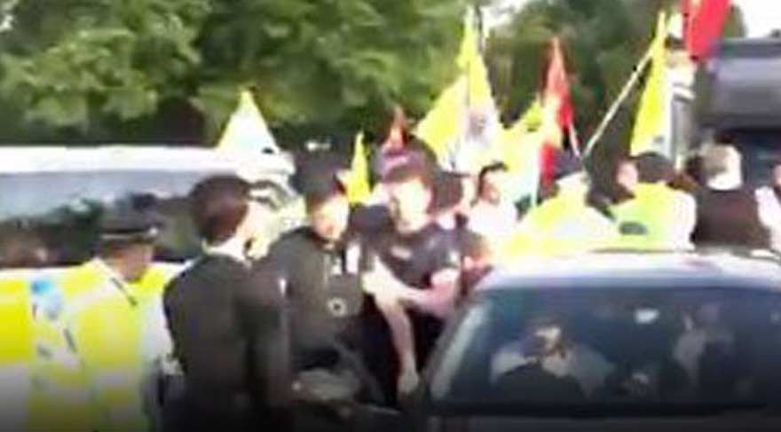 Londra’da PKK yandaşları 15 Temmuz etkinliğine saldırdı