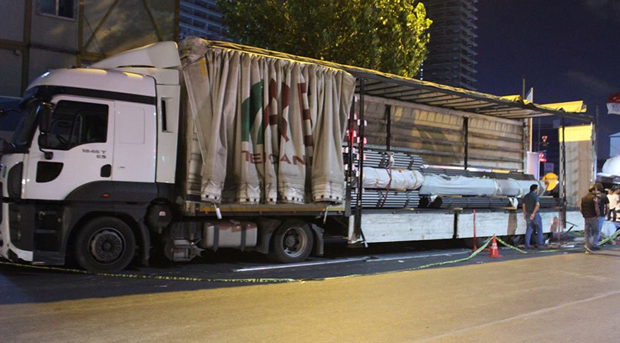 TIR’dan çığlıkları duyuldu! 3 kişi ağır yaralı