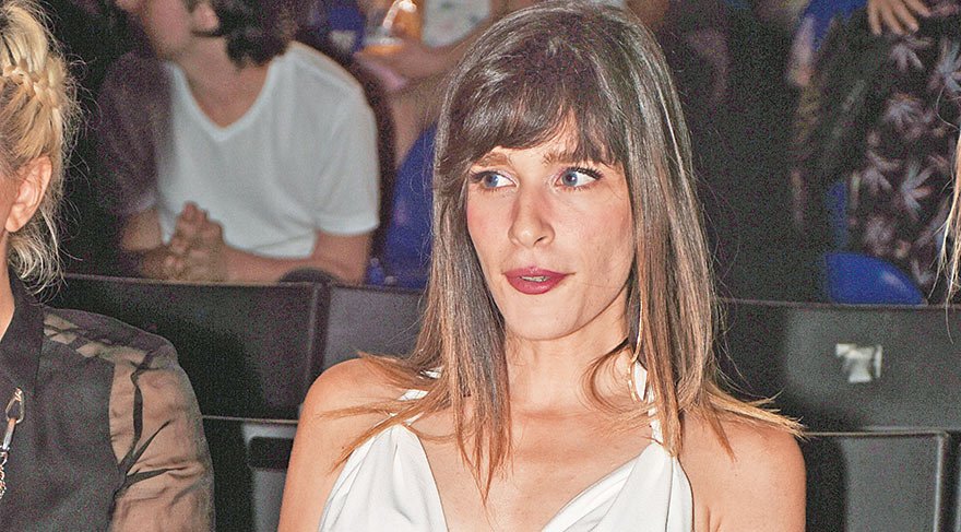 Kıvılcım Ural, sosyal medyada takipçisiyle kapıştı