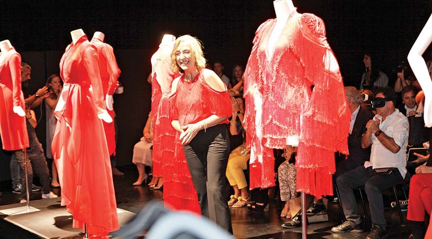 Mercedes-Benz Fashion Week Istanbul’da moda fırtınası esti