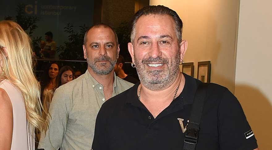 Cem Yılmaz beğendiği eseri alamadı