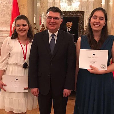 Damla Koşar ödülünü son anda alabildi