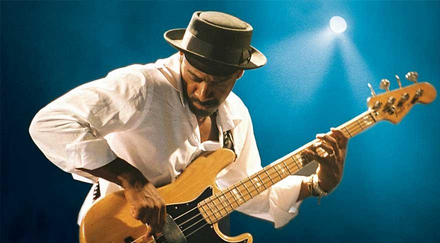 Bas dehası Marcus Miller, İstanbul’a geliyor