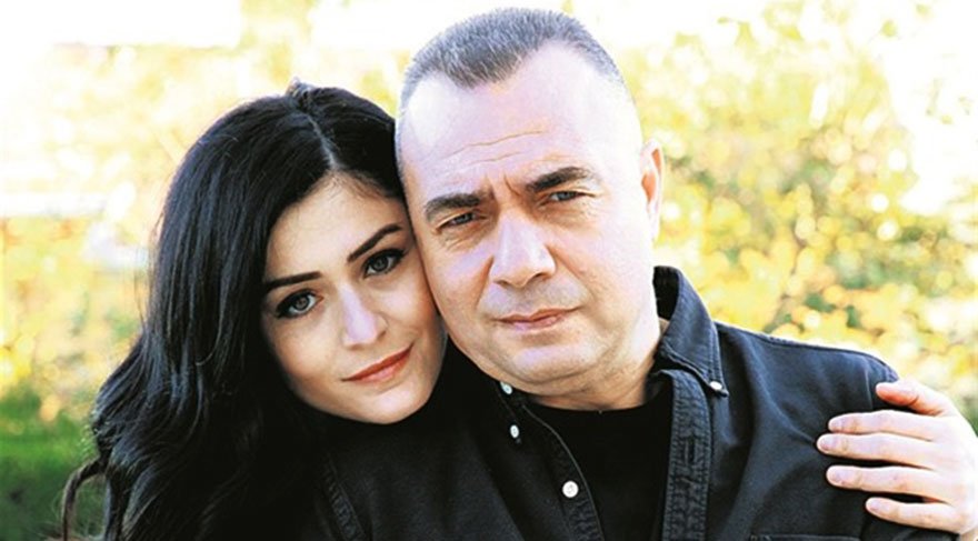 Oktay Kaynarca’dan, hakaret eden takipçisine: Bekle koçum, sen bekle! tehdidi!