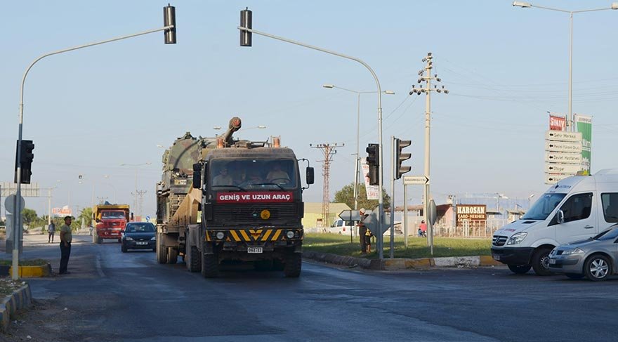 Hatay’da sınır bölgesine obüs sevkiyatı ile ilgili görsel sonucu