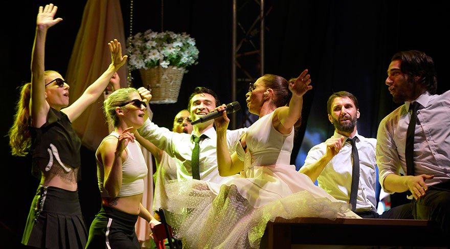 Sertab Erener ‘Tek Başına’ değil, hayranlarıyla!