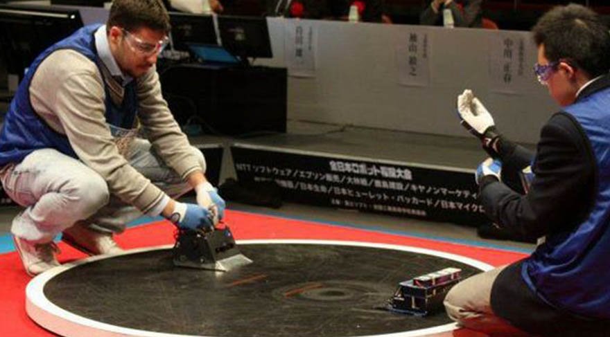 Sumo güreşi robot dünyasına taşındı