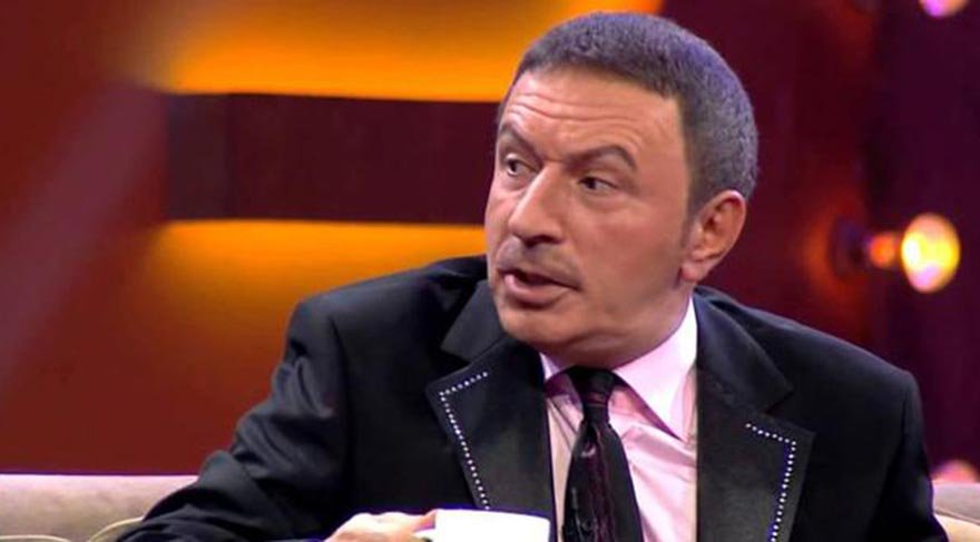 Mustafa Topaloğlu, yeni imajıyla görenleri şaşkına çevirdi