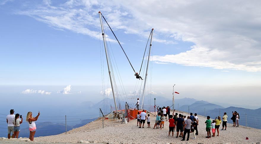 Tahtalı zirvesinde adrenalin dolu eğlence