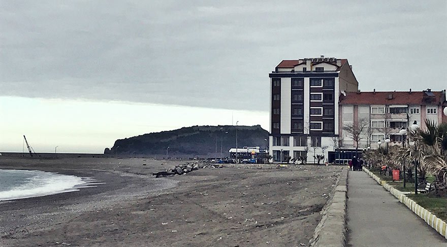 Zonguldak Filyos Sahili Nde Kumsala Apartman Yaptilar Guncel Yasam Haberleri