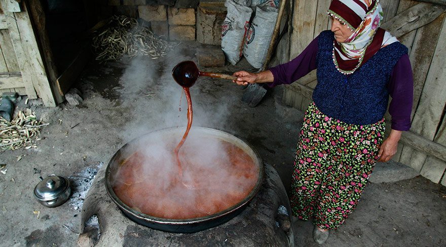 Kemik sağlığı açısından pekmez, önemli bir kaynak