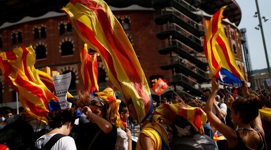 İspanya referandum nedeniyle karıştı