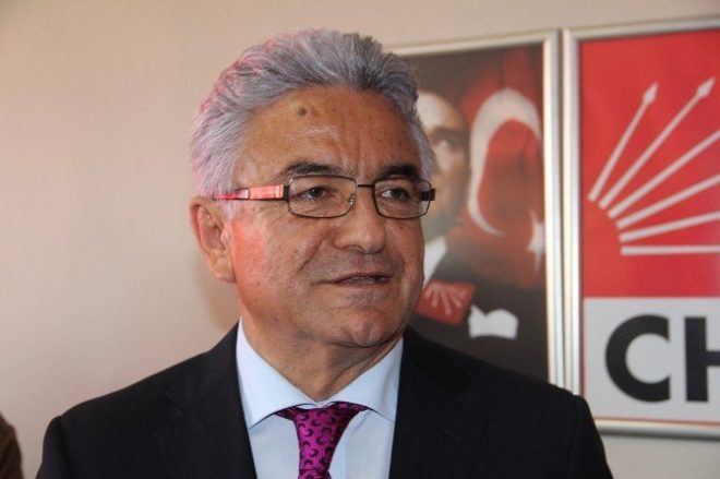 Cumhuriyet Halk Partisi Zonguldak Milletvekili Şerafettin Turpçu, çevre bilincinin artırılması gerektiğini söylüyor.
