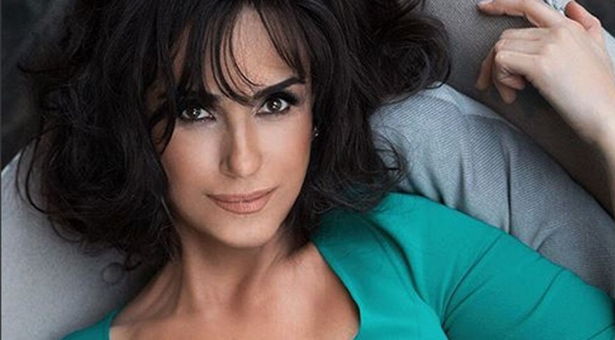 Ayşegül Aldinç’ten Dallas paylaşımı