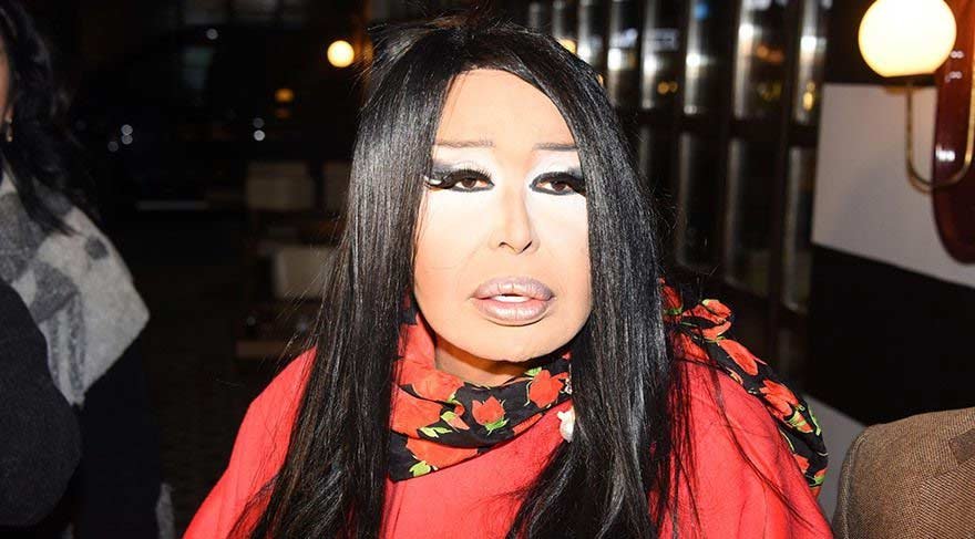 Bülent Ersoy’un dişi kırıldı! Sağlık ekipleri taksi içerisinde müdahale etti