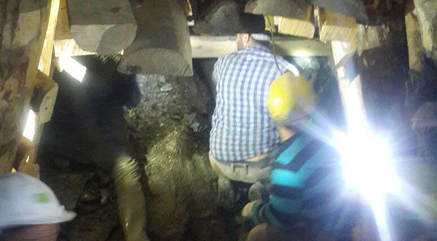 At ve deve gibi büyükbaş hayvanlar için eyer, eyer kamışı, boncuk, koşul ve deniz kabuğu gibi aksesuarlar; gümüşten yapılan ziynet eşyaları ve tekstil ürünleri, festival pazarlarında satılıyor.